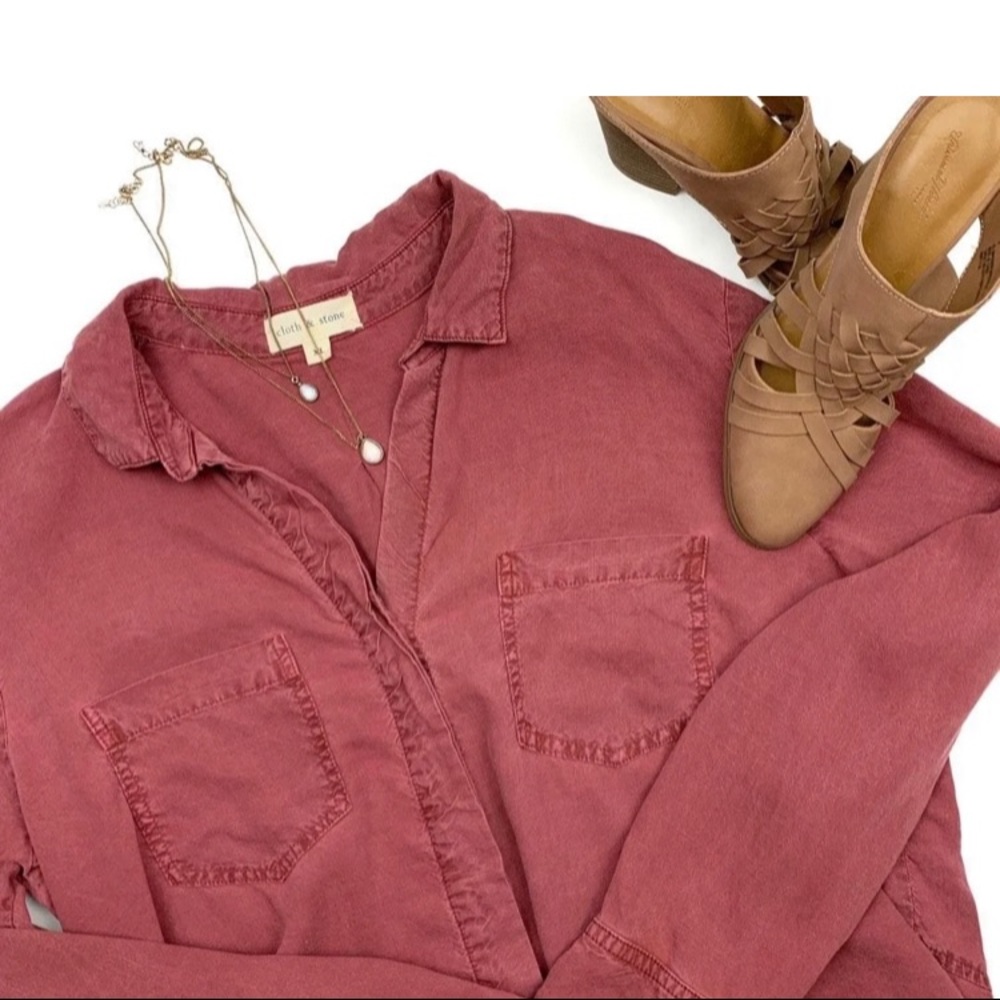 Cloth & Stone Burnt Rose Chambray Button Down Shirt with Split Hem Back - XL